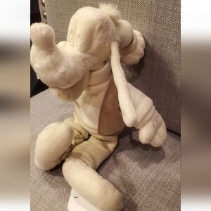 Disney White Goofy, approx 10", Beanbag Plush, Walt Disney World, with tag, rare